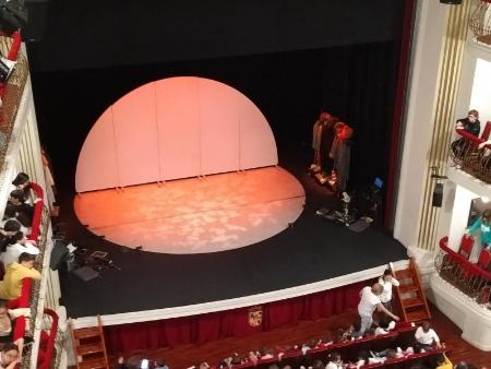 Imagen Más de ocho centenares de escolares de la provincia asisten en el Teatro Juan Bravo a las funciones de 'Laika'
