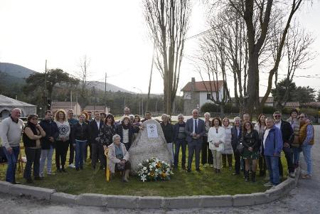 Imagen La Diputación redondea el homenaje a la Supersegoviana Julia Alonso con la inauguración de un monolito en San Rafael