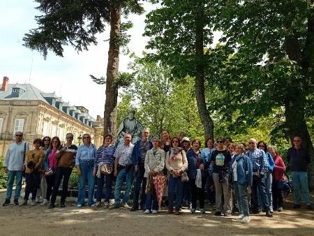 Imagen La tercera ruta de ‘Viajero, yo te enseñaré Segovia’ de la Diputación descubre con éxito los personajes históricos de los Jardines del Palacio de La Granja